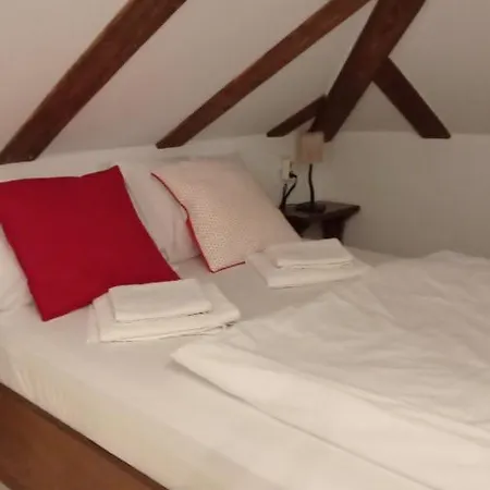 Dominique House Meteora *